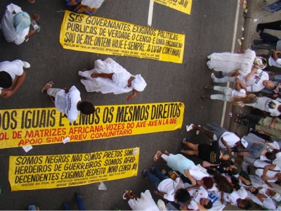 “EM PÚBLICO, É PRECISO SE UNIR”: CONFLITOS, DEMANDAS E ESTRATÉGIAS POLÍTICAS ENTRE RELIGIOSOS DE MATRIZ AFRO-BRASILEIRA NA CIDADE DO RIO DE JANEIRO