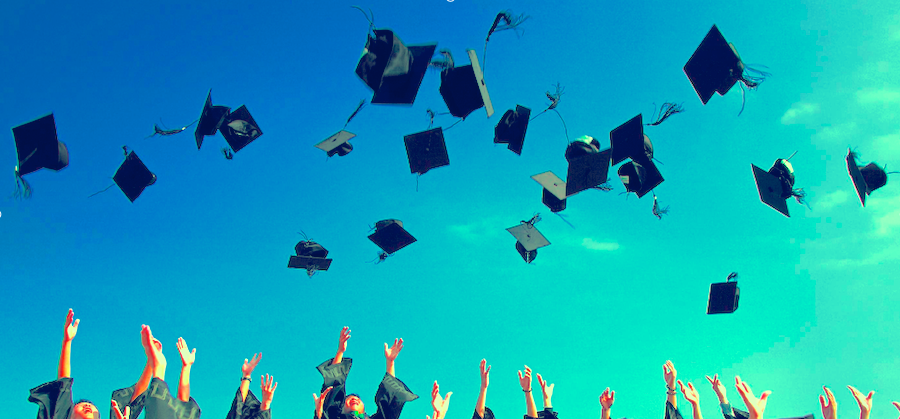 Afinal, de que valem títulos universitários fora do mercado acadêmico?